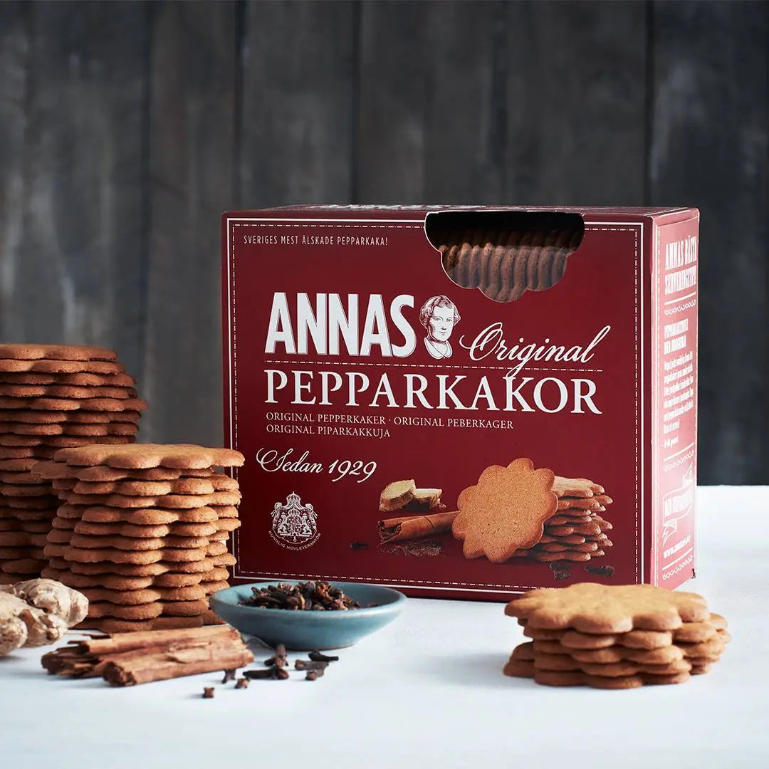 Annas Pepparkakor Original – classic Swedish gingerbread cookies, crisp and spiced with traditional ginger, cinnamon, and cloves.