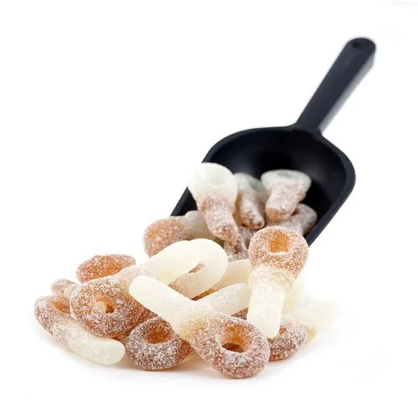 Candy People Colanappar Sura – sour cola-flavored Swedish gummies in fun, cola bottle shapes.