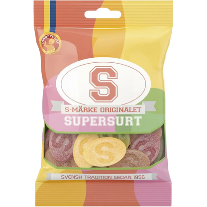 Candy People S-Märke Supersurt – an ultra-sour Swedish candy featuring chewy gummies with a bold and tangy flavor.