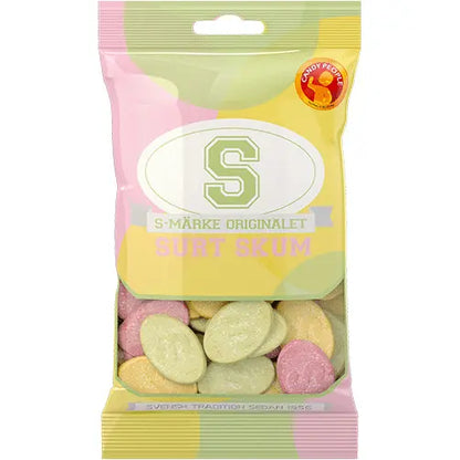 S-Märke Surt Skum, offering sour marshmallow-like gummies with a fruity kick.