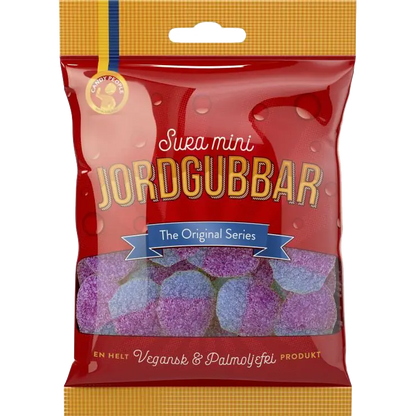 A bag of Candy People Sura Mini Jordgubbar, featuring tangy, sugar-coated mini strawberry gummies made with vegan ingredients.